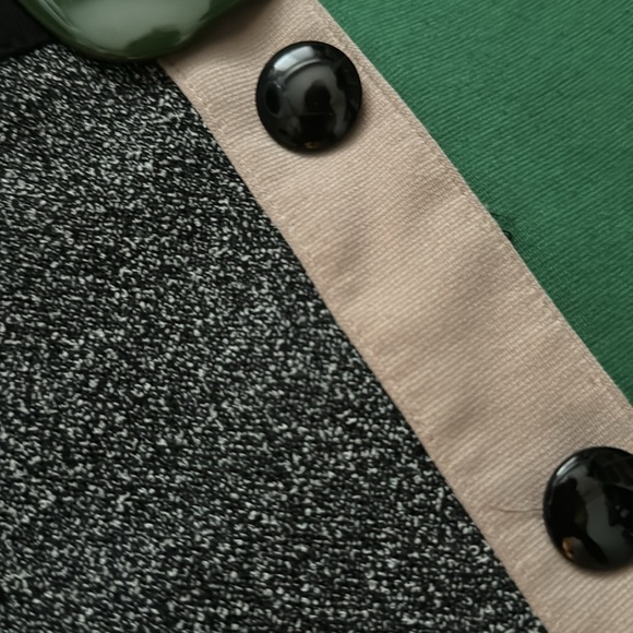 J Taylor - ADORABLE 🥰 Mixed Media Dress w/Faux Belt Buckle /Buttons- Size 4 - Picture 11 of 14